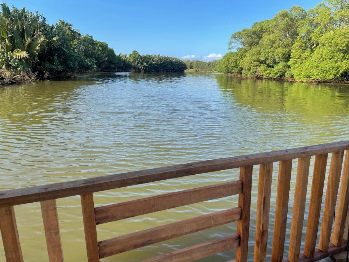 Qimmy Riverside Floating Cabin Куала Теренгану Екстериор снимка